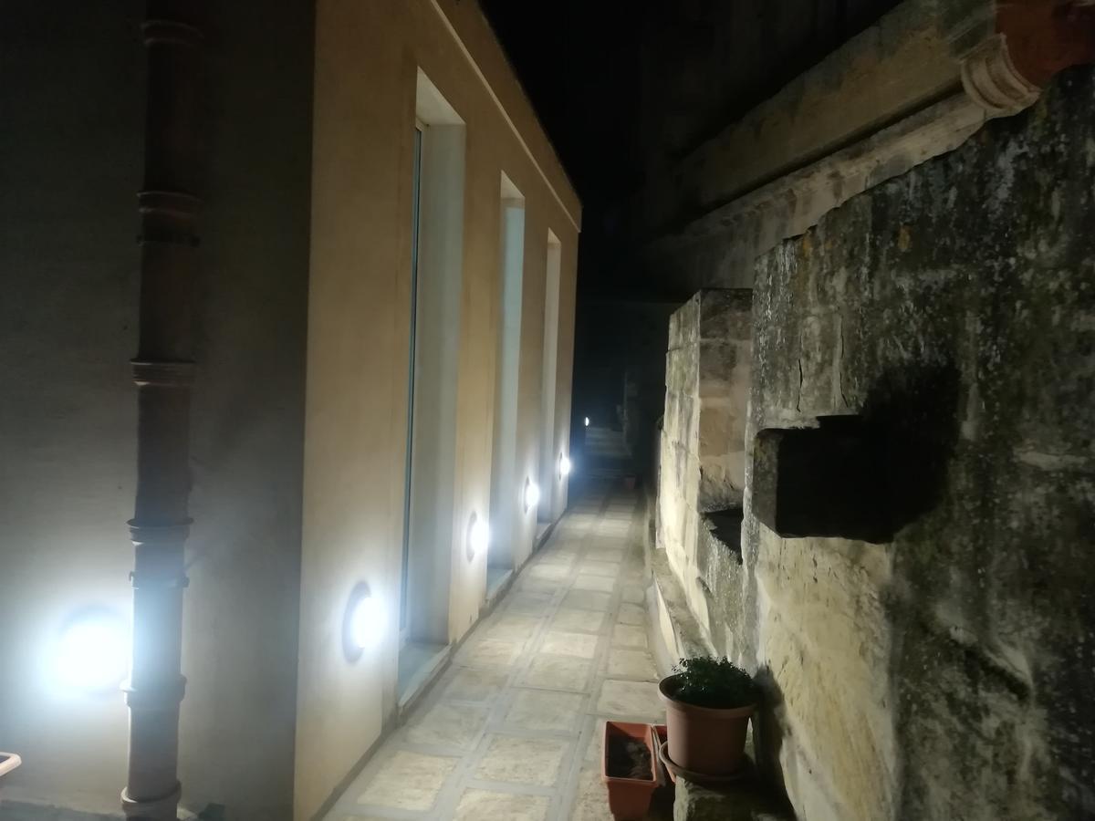 Dimora Dell'Artista Bed & Breakfast Lecce Exterior photo