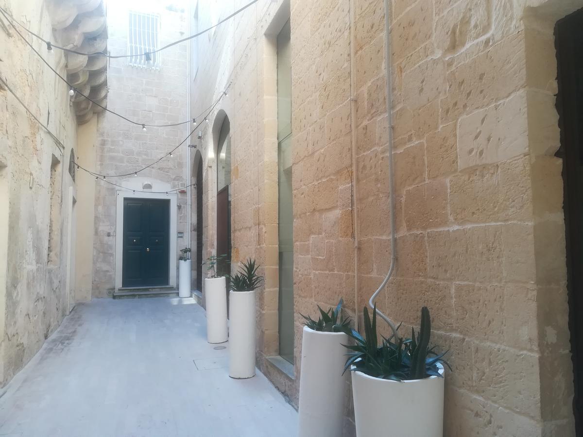 Dimora Dell'Artista Bed & Breakfast Lecce Exterior photo