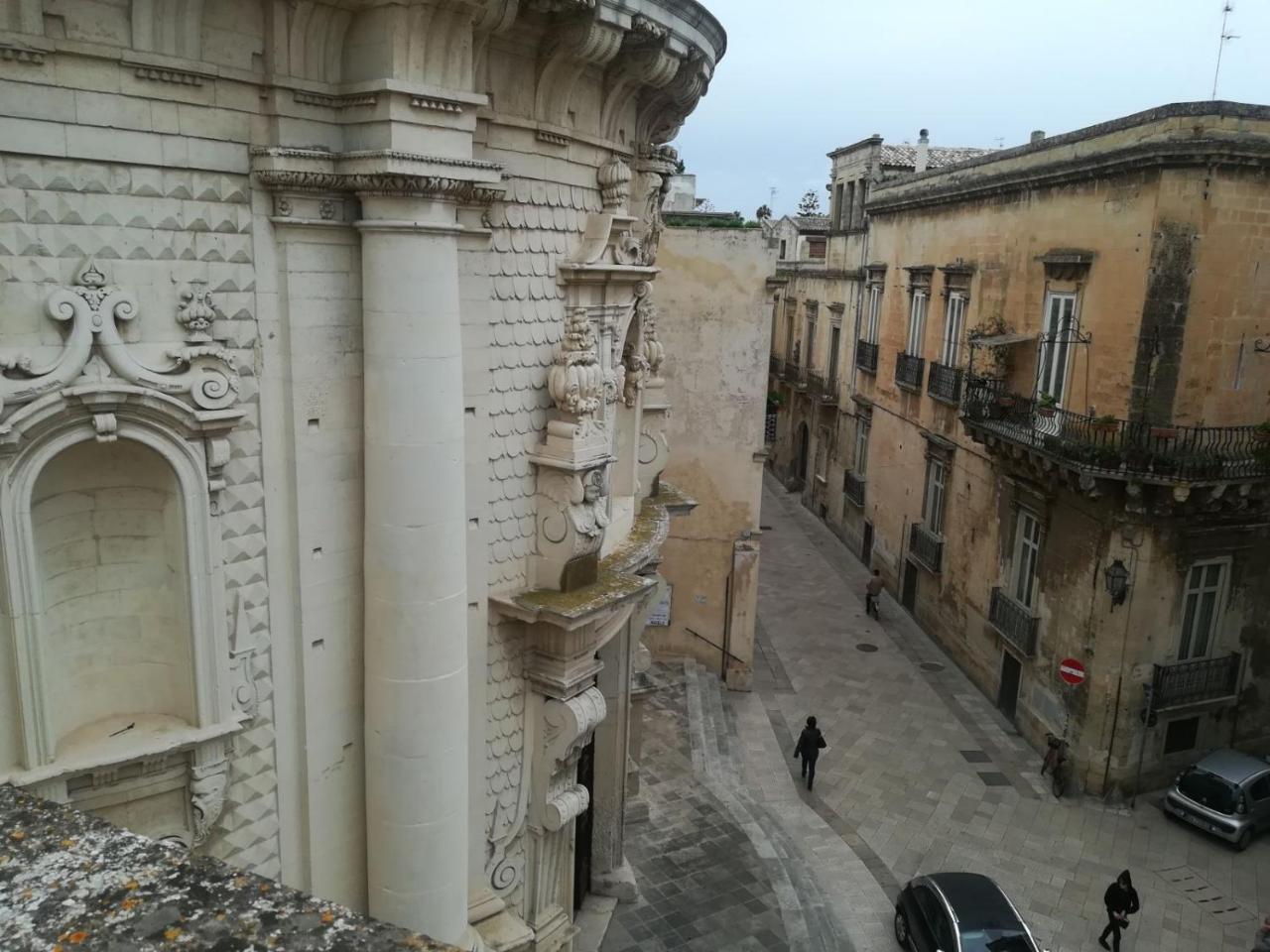 Dimora Dell'Artista Bed & Breakfast Lecce Exterior photo