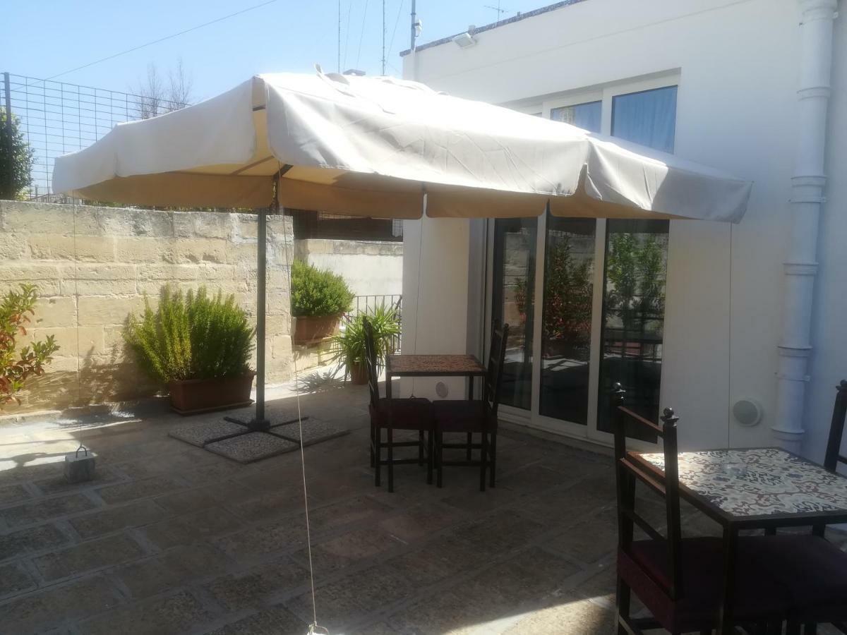 Dimora Dell'Artista Bed & Breakfast Lecce Exterior photo